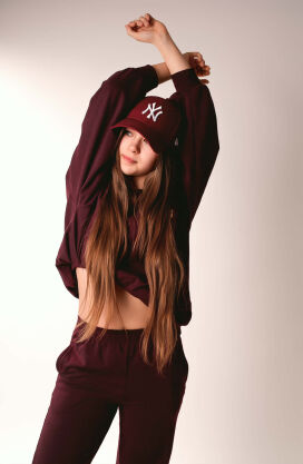 Burgundowy Dres Simple